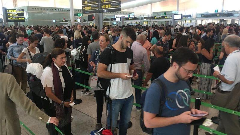 Customs at El Prat Airport